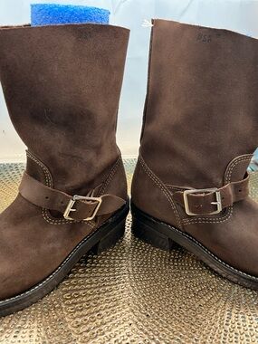 Chippewa women 7.5 harness suede biker boots